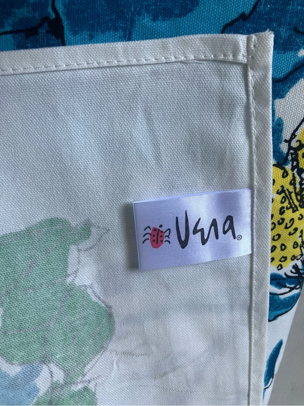 Vintage Vera Neumann Camilla Floral  Rectangle Tablecloth 60”x84” New W/out Tag.